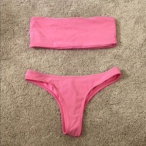 Bubblegum pink bikini set